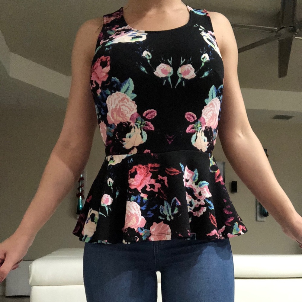 Cute top from target, ruffle top